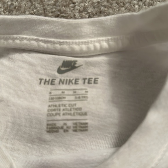 Nike Set - Picture 2 of 3